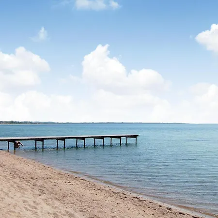 Prázdninový dům 4 Bedroom Cozy In